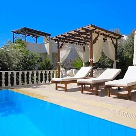 Villa Sleeps 10 Pool Air Con Wifi Kalkan