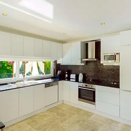 Sleeps 10 Pool Air Con Wifi Villa Kalkan