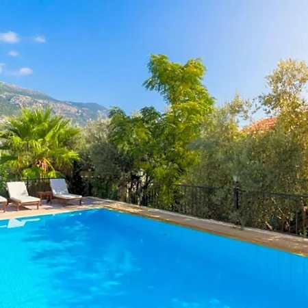 Sleeps 10 Pool Air Con Wifi *